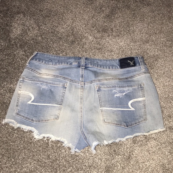 American Eagle Hi-Rise Super Stretch Shorts - Picture 2 of 3